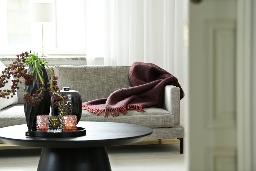 Mohair Blanket Wine & Aubergine Melange