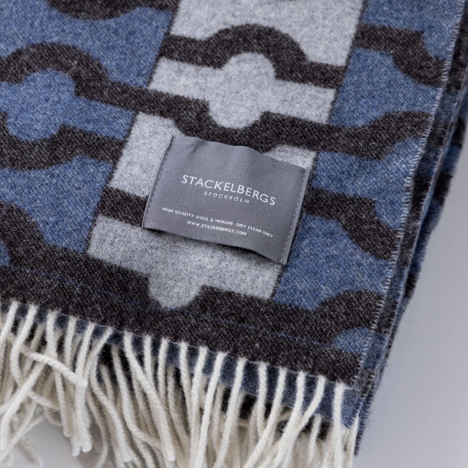 Wallpaper Wool Blanket Dark Blue, Brown & Offwhite