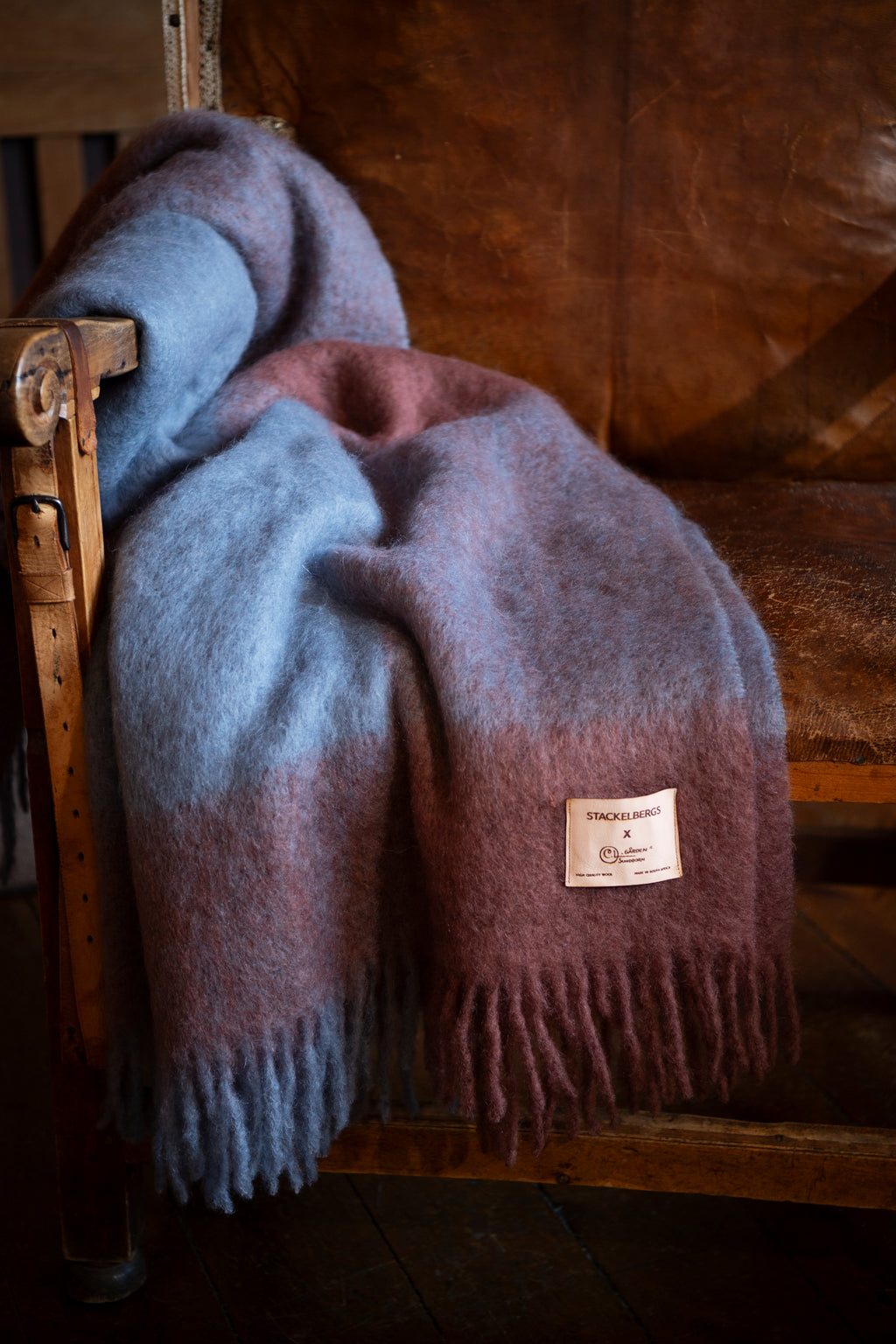 Mohair Blanket PONTUS Pilaster & Mahogny