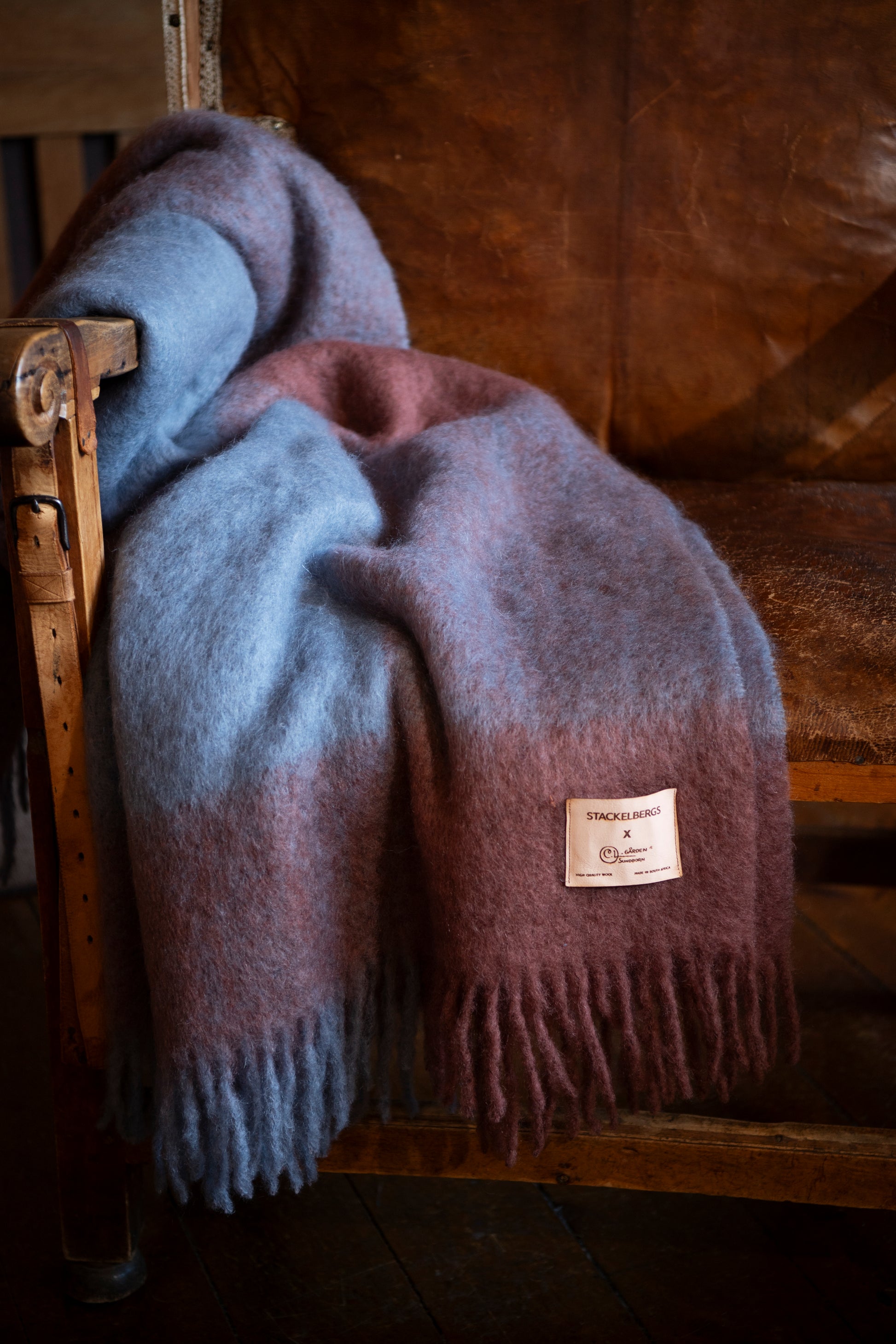 Mohair Blanket PONTUS Pilaster & Mahogny