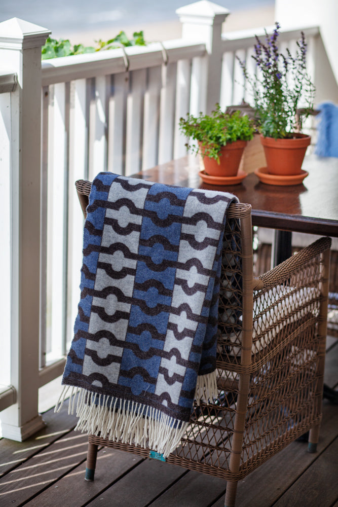 Wallpaper Wool Blanket Dark Blue, Brown & Offwhite